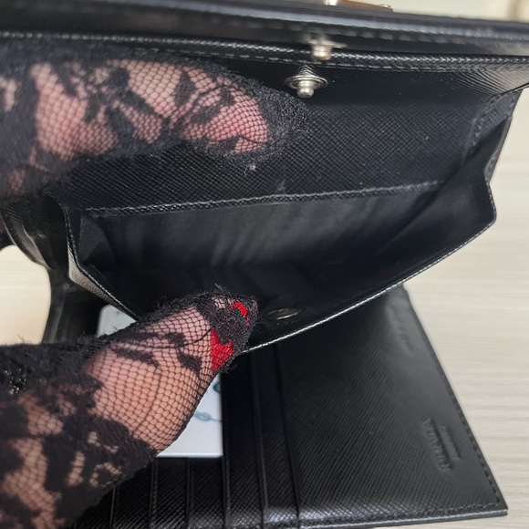 PRADA Triangle Nylon Saffiano leather bi-fold wallet. - Picture 6 of 10